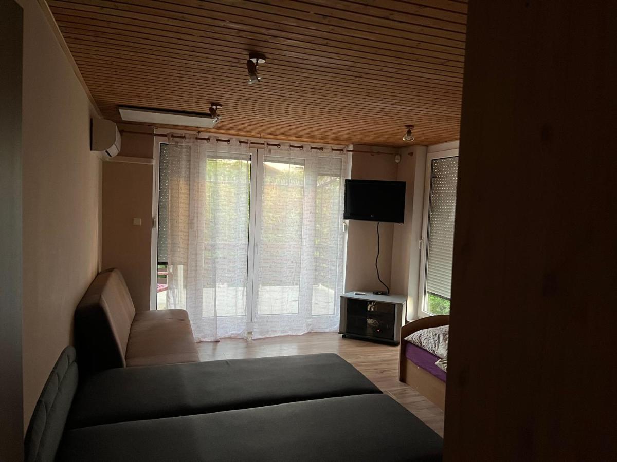 Apartment Jane เซเนซ ภายนอก รูปภาพ